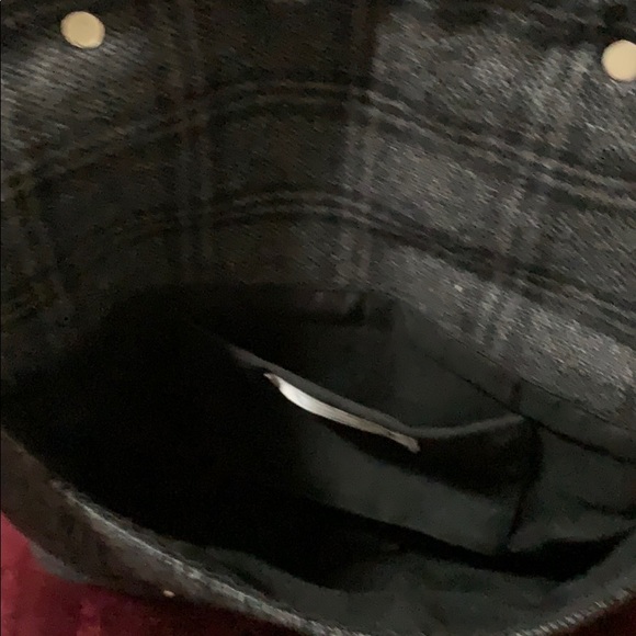 Aphorism Cloth Shoulder Bag - Picture 3 of 6